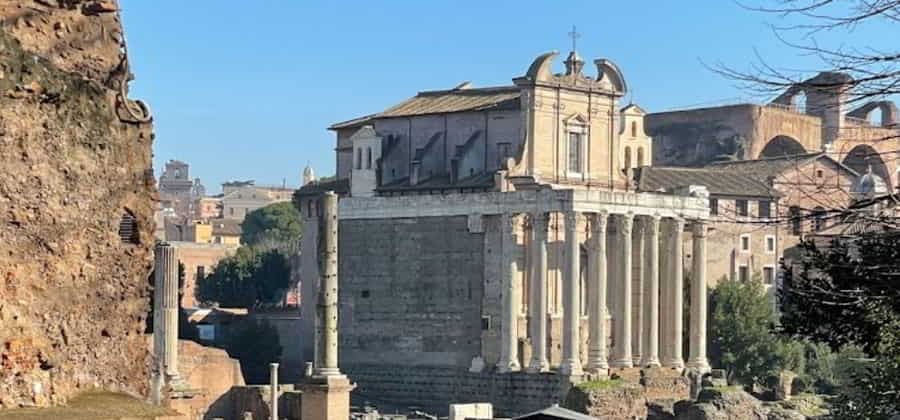 Tempio di Antonino e Faustina