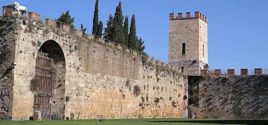 Torre di Santa Maria e Mura di Pisa