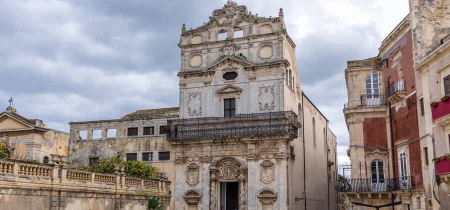 Chiesa di Santa Lucia alla Badia