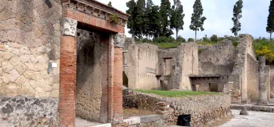 Casa del Gran Portale