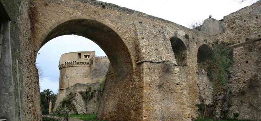 Castello di Carlo V