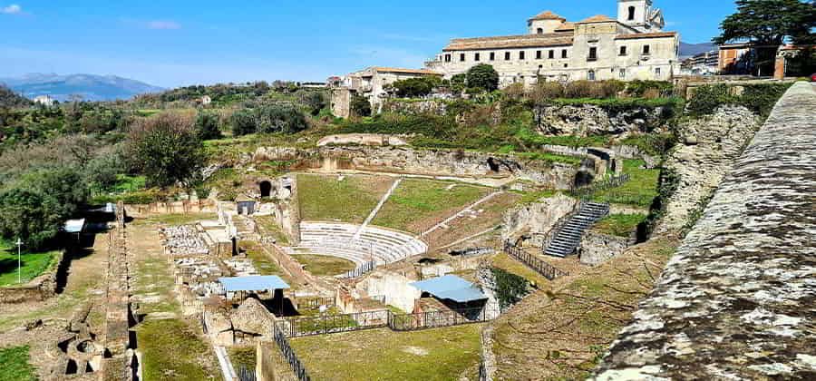 Teatro e Criptoportico di Sessa Aurunca