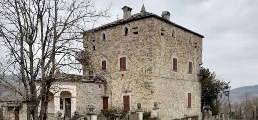 Torre Farnese di Bettola