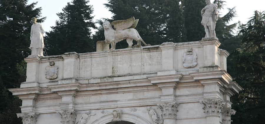 Arco delle Scalette