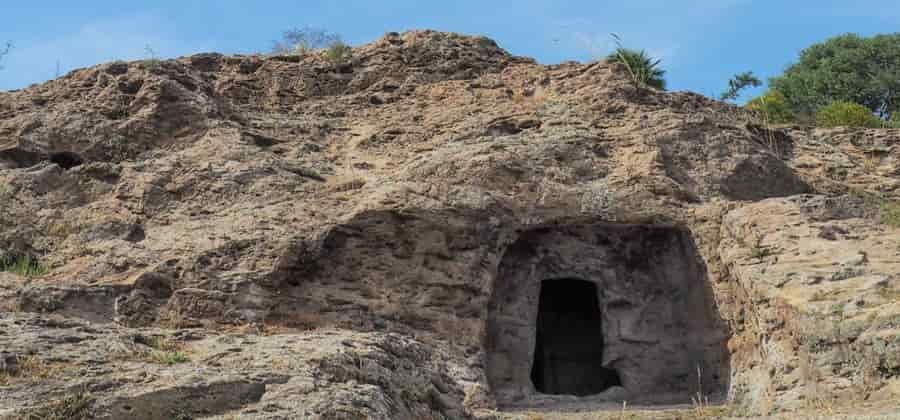 Necropoli di Is Loccis-Santus