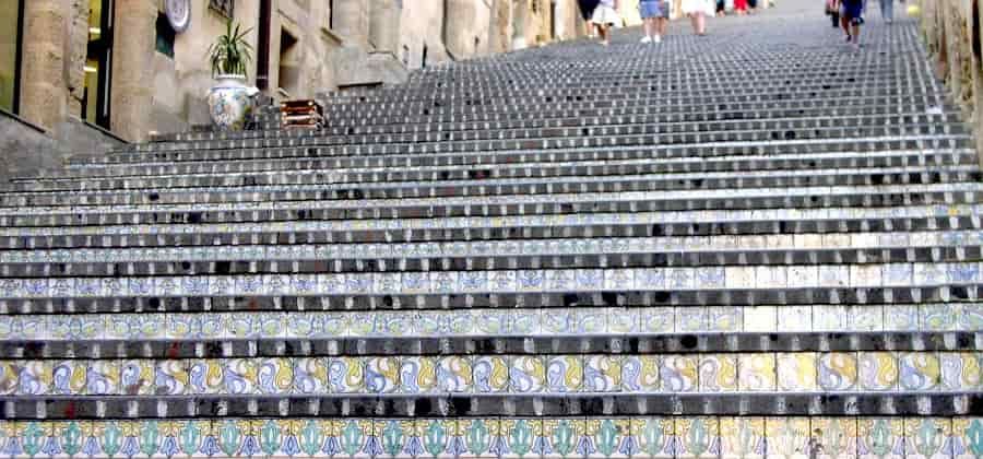 Scalinata di Santa Maria del Monte