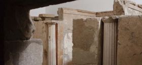 Tomba a quattro camere funerarie