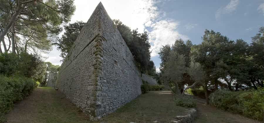 Castello di Montalera