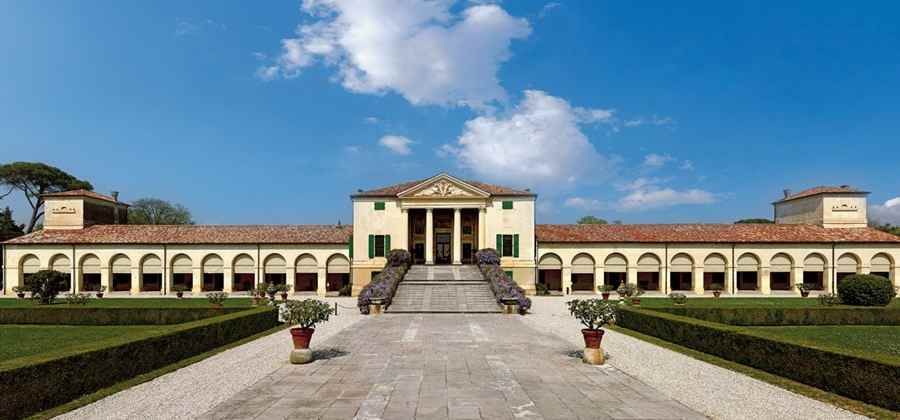 Villa Emo