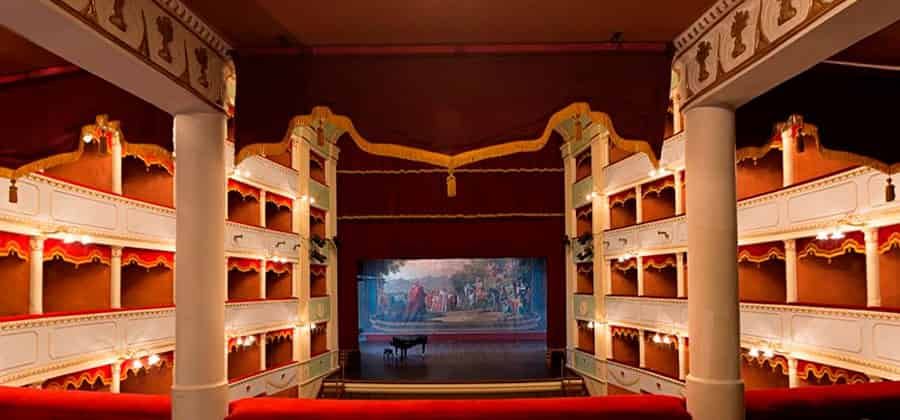 Teatro Petrarca