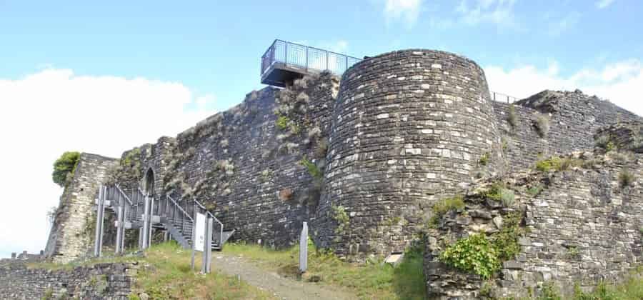 Castello di Pietramogolana