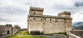 Castello Piccolomini