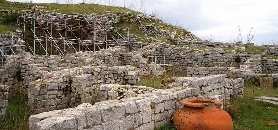 Area Archeologica di Monte Adranone