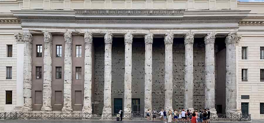 Tempio di Vibia Sabina e Adriano